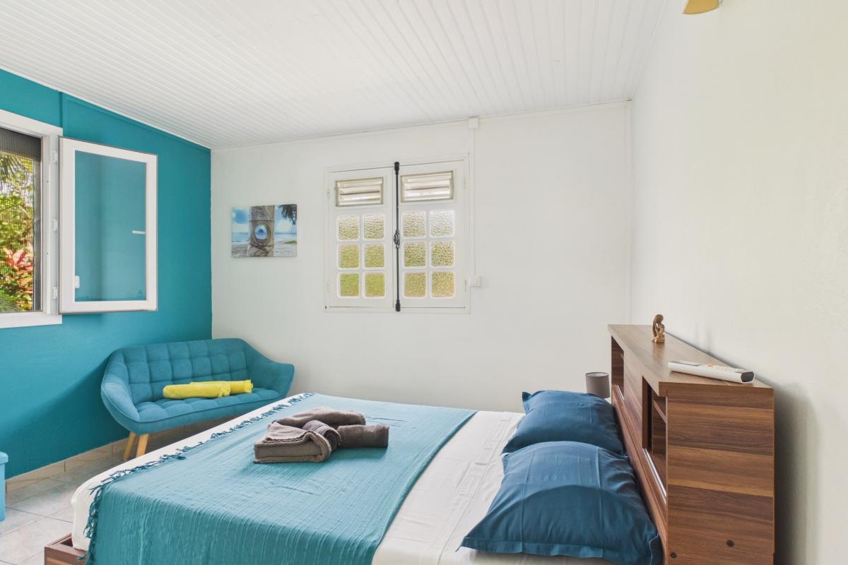piscine-4 chambres-villa-sainte-luce-8-personnes - chambre 3 bis